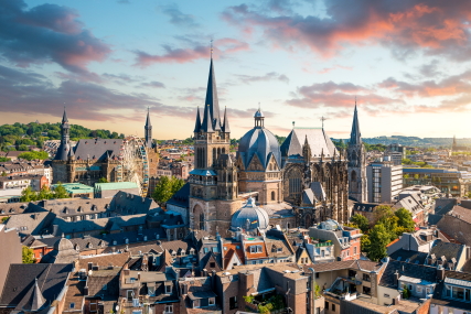 Aachen Panorama © yotily, shutterstock